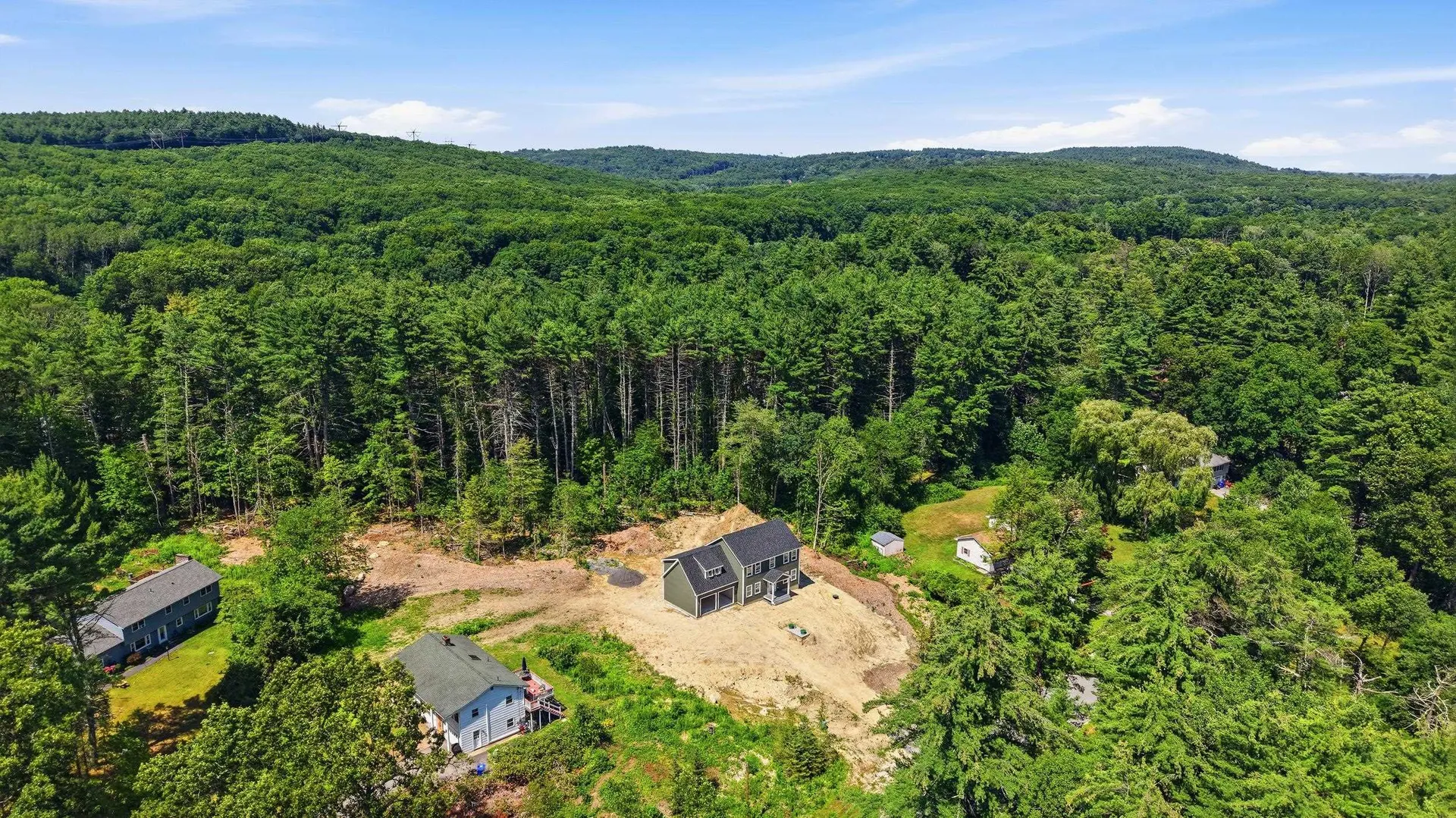 78 Gowing Road Hudson NH 03051