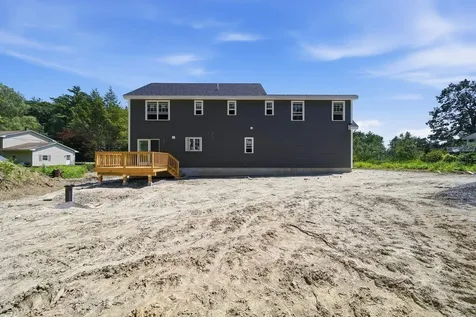 78 Gowing Road Hudson NH 03051