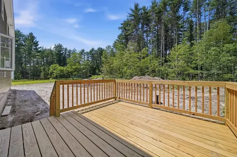 78 Gowing Road Hudson NH 03051