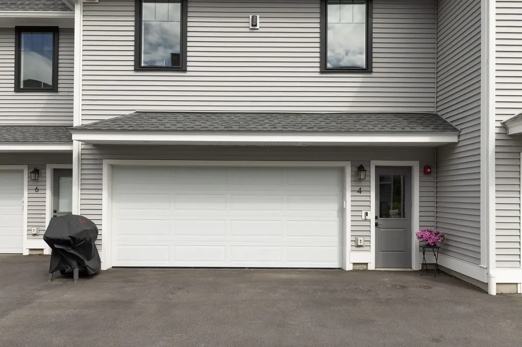 4 Little Bay Drive Dover NH 03820