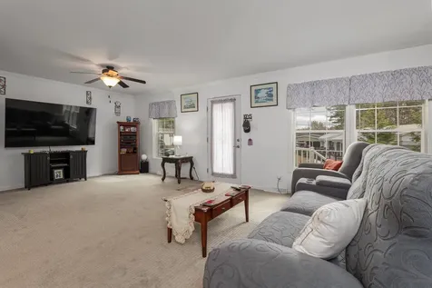 214 Robin Hood Drive Exeter NH 03833