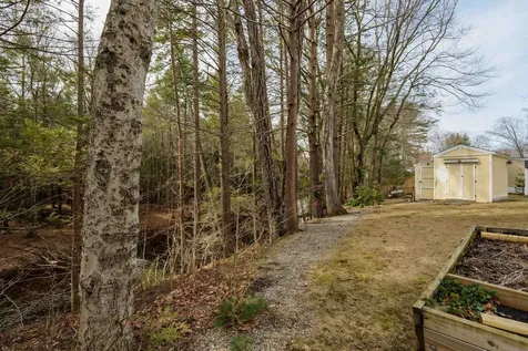 214 Robin Hood Drive Exeter NH 03833