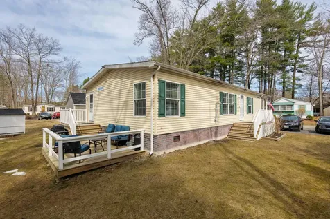 214 Robin Hood Drive Exeter NH 03833