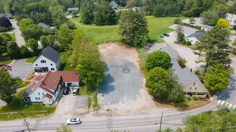 10 Main Street New London NH 03257