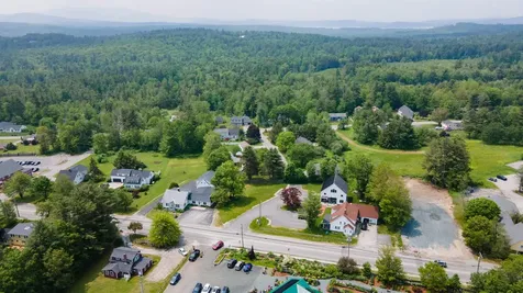 10 Main Street New London NH 03257