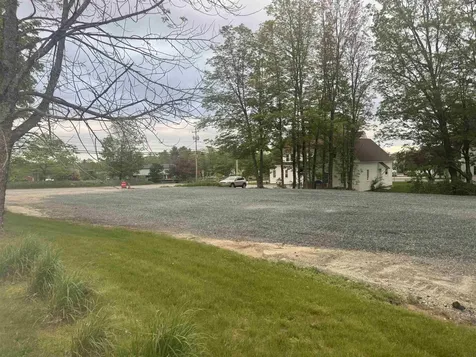 10 Main Street New London NH 03257