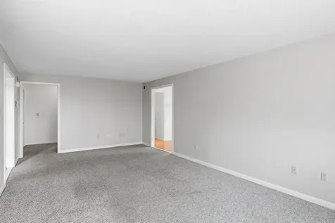 387 Harrison Street Manchester NH 03104