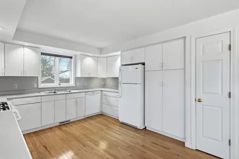 387 Harrison Street Manchester NH 03104