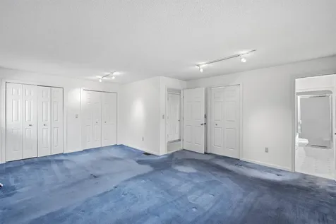 387 Harrison Street Manchester NH 03104