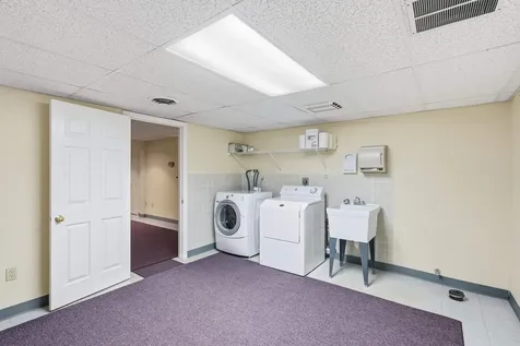 387 Harrison Street Manchester NH 03104