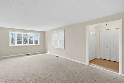 387 Harrison Street Manchester NH 03104