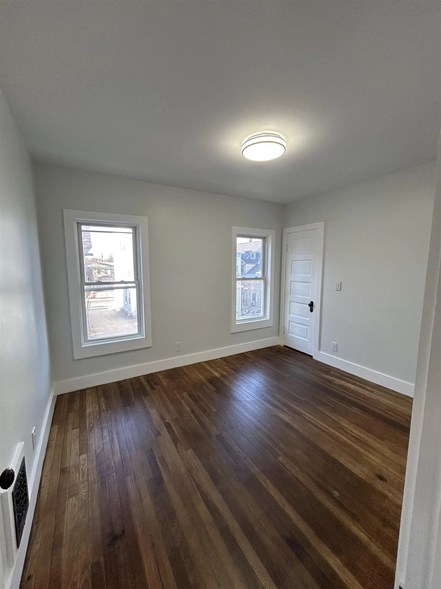 6 Holmes Street Nashua NH 03060
