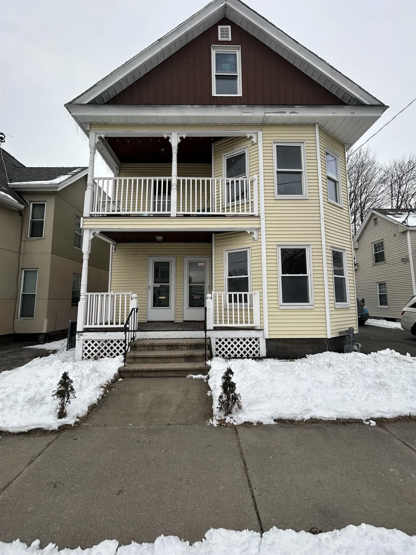 6 Holmes Street Nashua NH 03060