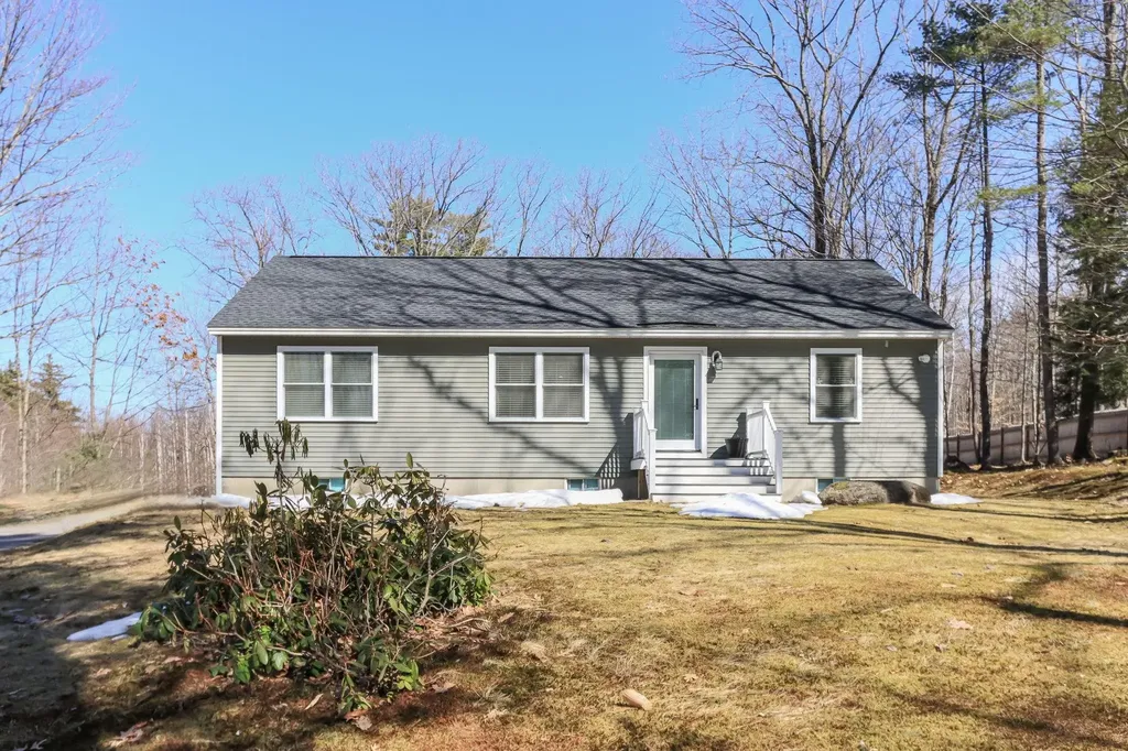 312 Cross Mill Road Northfield NH 03276