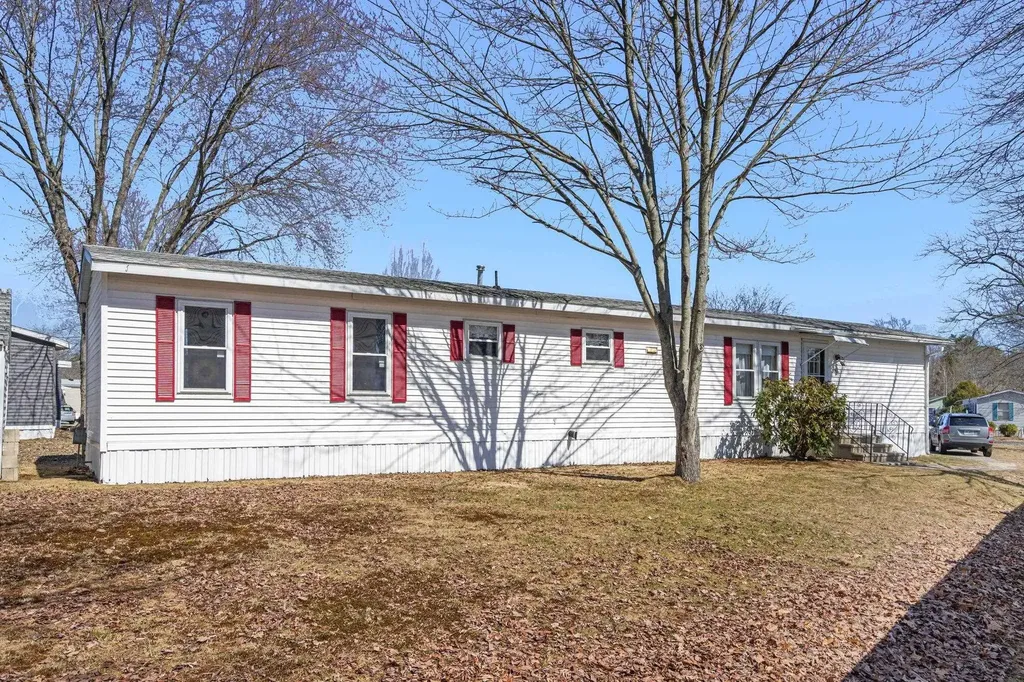 101 Lillian Avenue Seabrook NH 03874