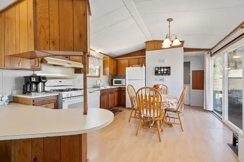 101 Lillian Avenue Seabrook NH 03874