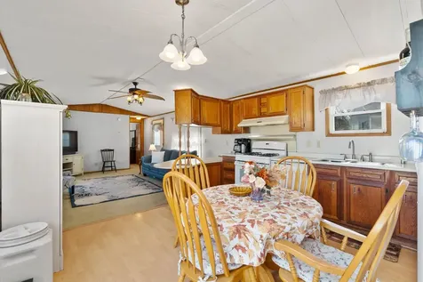 101 Lillian Avenue Seabrook NH 03874