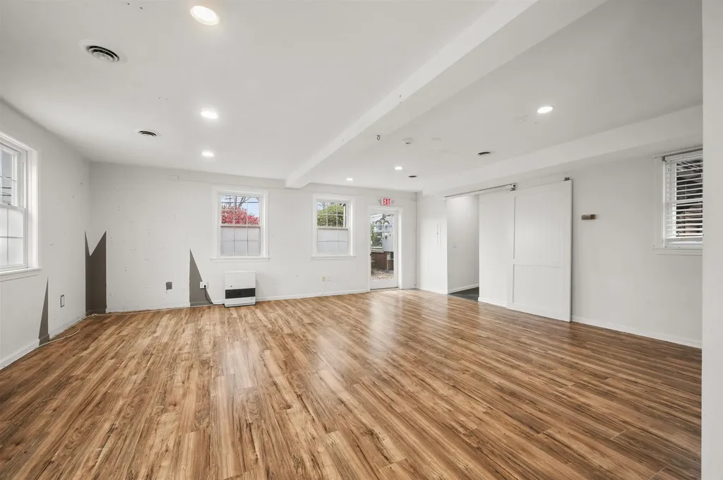 2425 Lafayette Road Portsmouth NH 03801