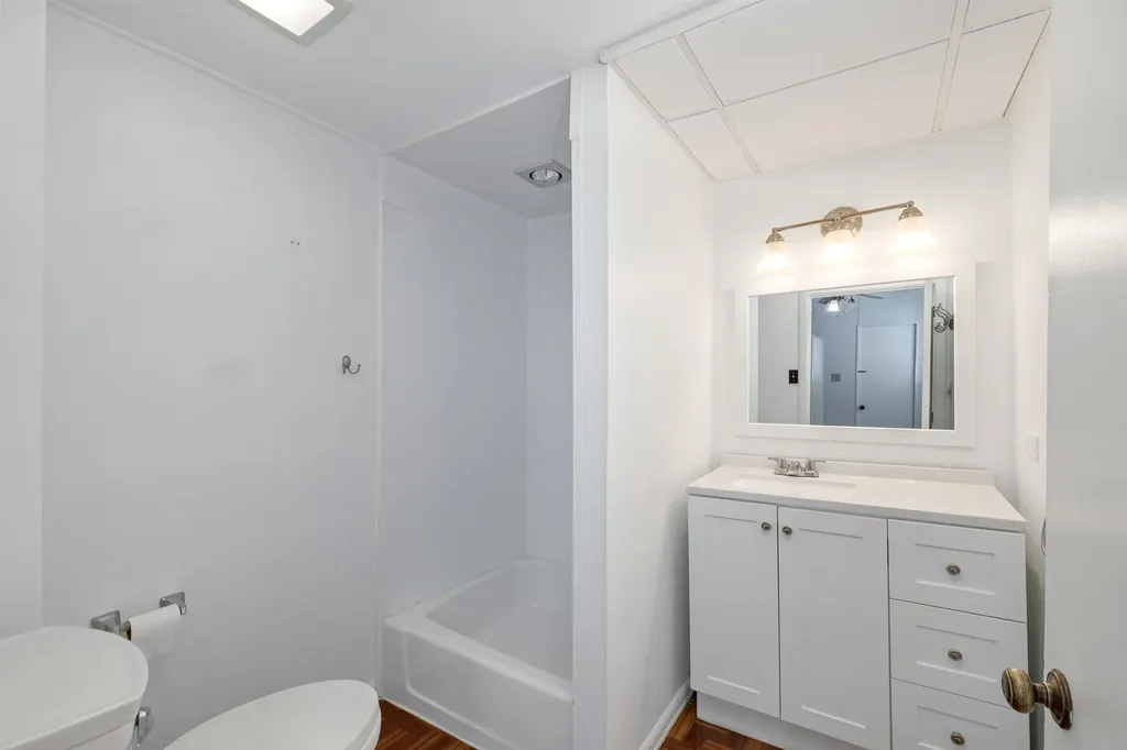 636 Summer Street Manchester NH 03103