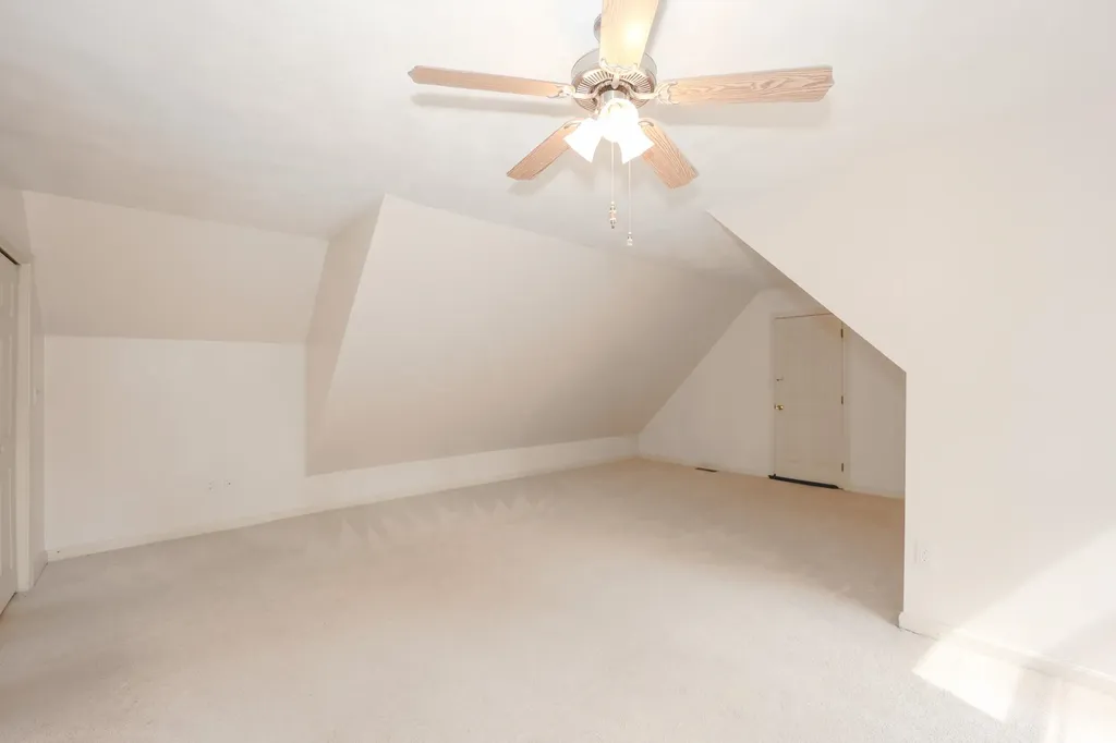 125 Pinecrest Road Litchfield NH 03052