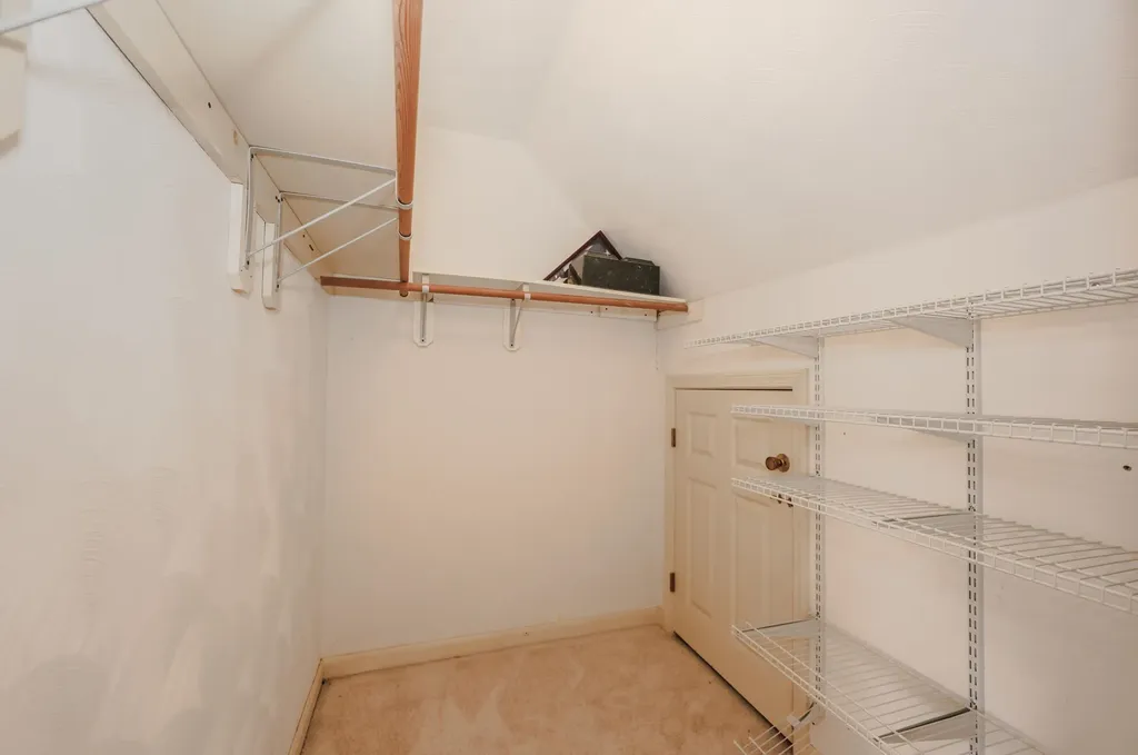 125 Pinecrest Road Litchfield NH 03052