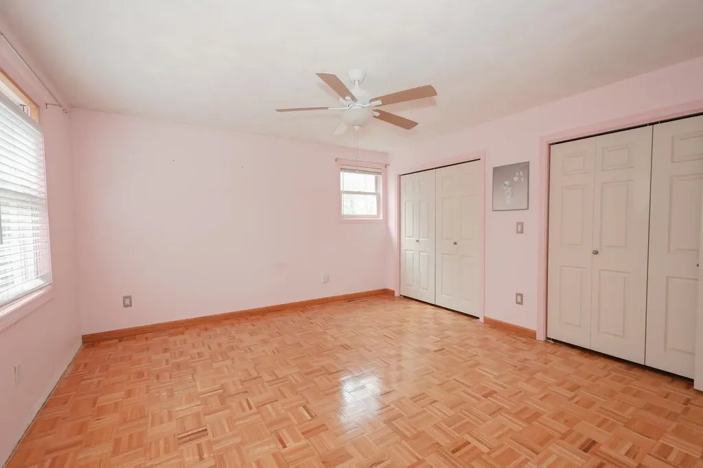 125 Pinecrest Road Litchfield NH 03052