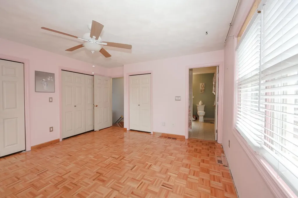 125 Pinecrest Road Litchfield NH 03052