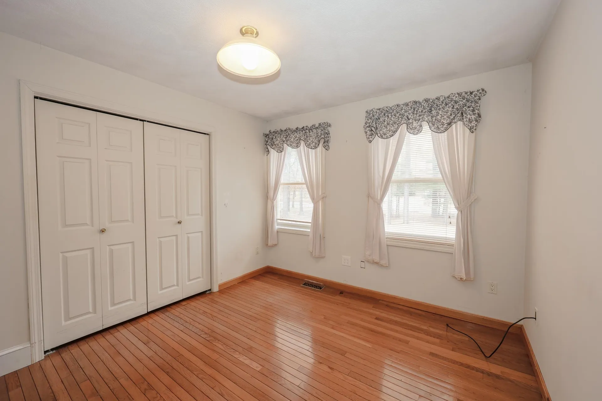 125 Pinecrest Road Litchfield NH 03052
