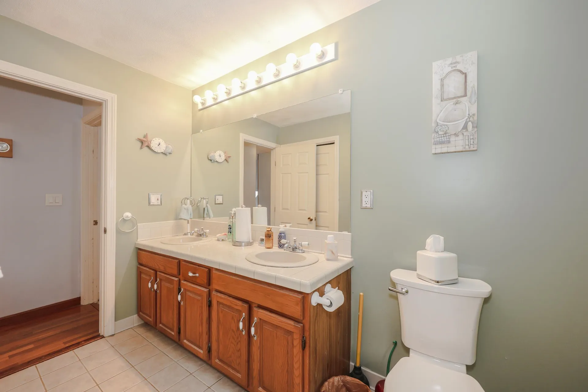125 Pinecrest Road Litchfield NH 03052