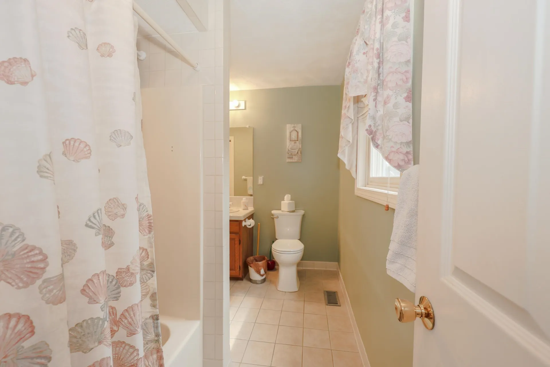 125 Pinecrest Road Litchfield NH 03052