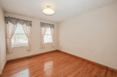 125 Pinecrest Road Litchfield NH 03052