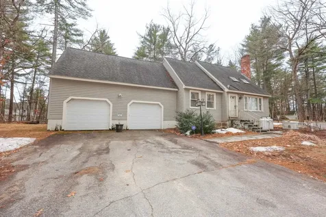125 Pinecrest Road Litchfield NH 03052