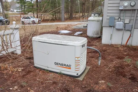 125 Pinecrest Road Litchfield NH 03052