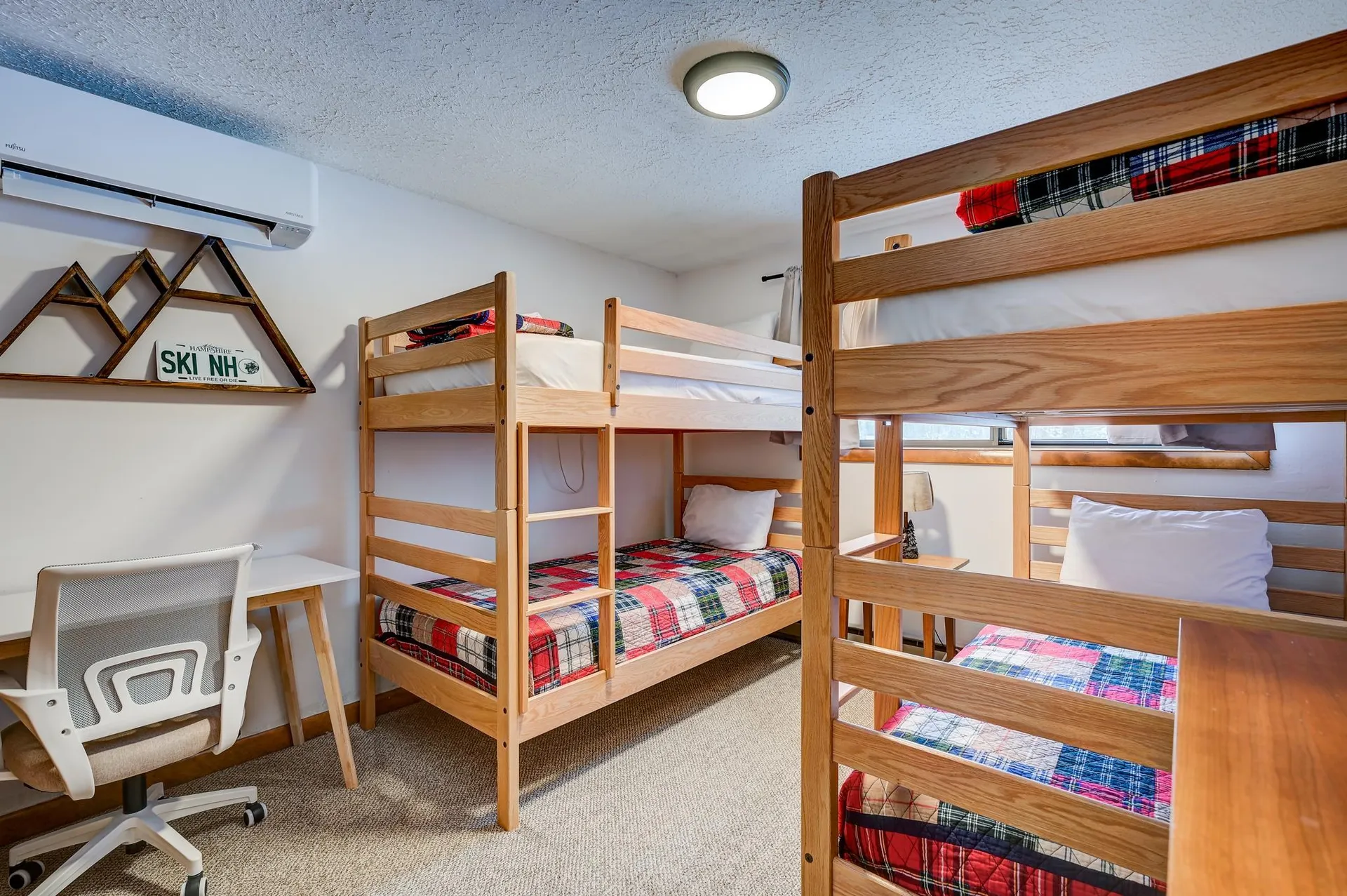 123 Stonehurst Manor Road Conway NH 03860