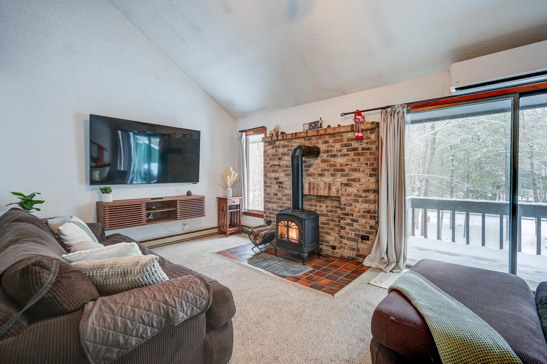 123 Stonehurst Manor Road Conway NH 03860
