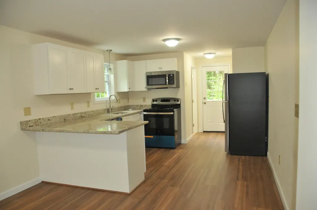 115 Highrock Road Weare NH 03281