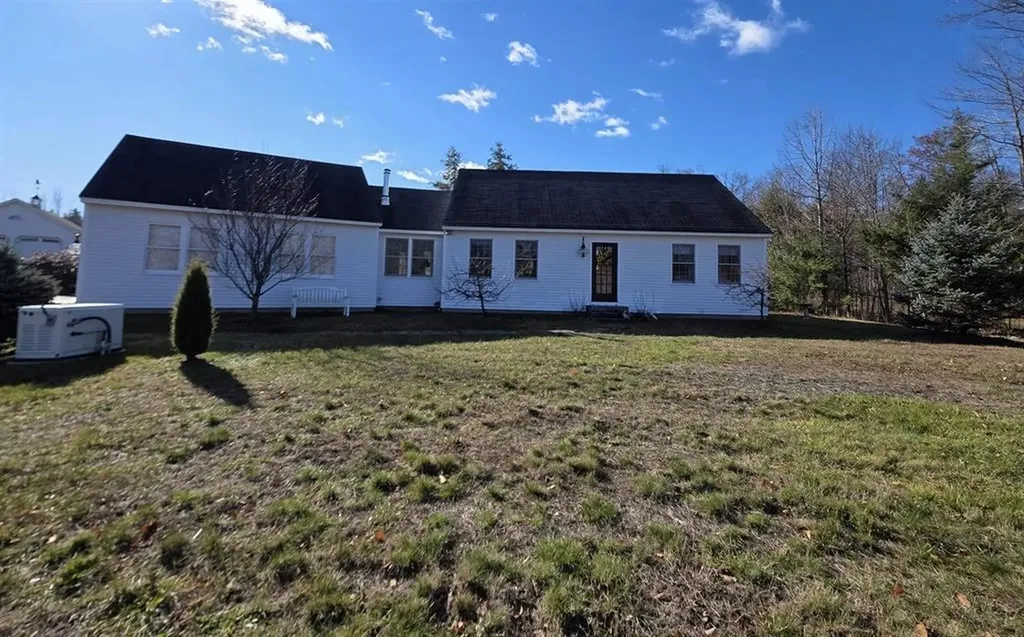 24 Moran Road Hopkinton NH 03229