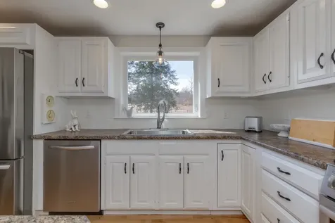24 Moran Road Hopkinton NH 03229