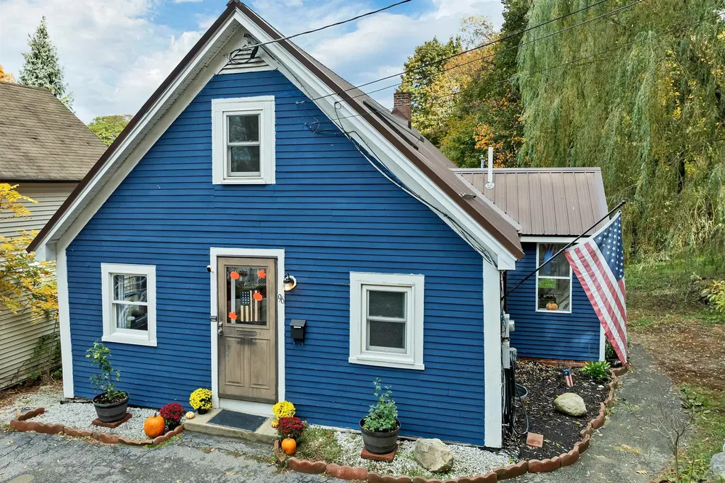 96 Clinton Street Laconia NH 03246