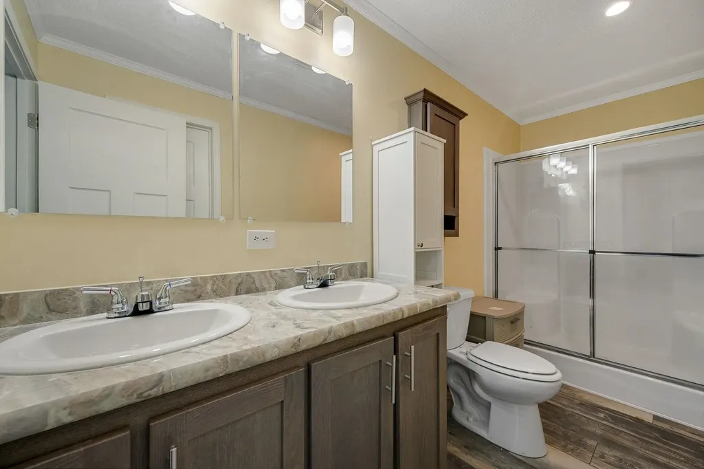 134 Hill Top Circle Richmond VT 05477