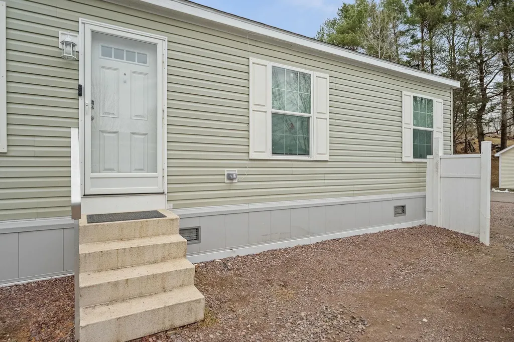 134 Hill Top Circle Richmond VT 05477