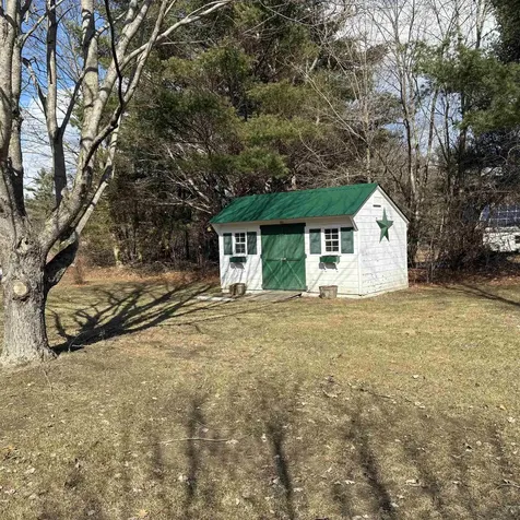 537 Vt Route 244 Thetford VT 05058