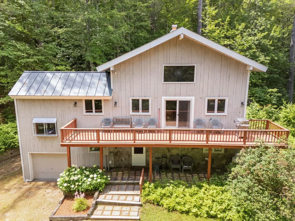 196 Powder Mill Road Londonderry VT 05148