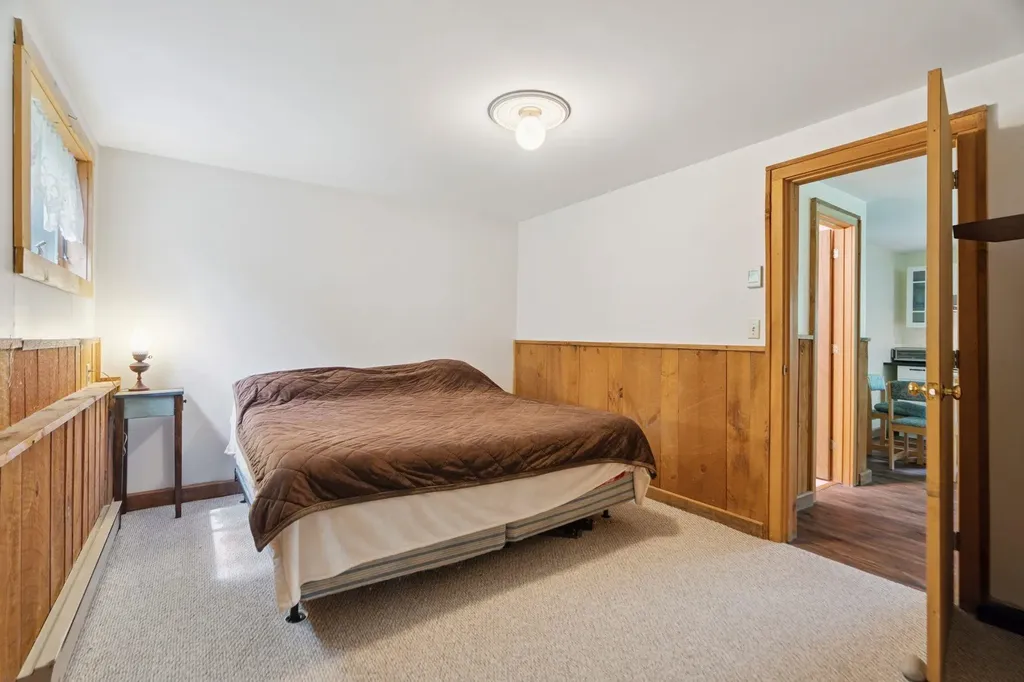 196 Powder Mill Road Londonderry VT 05148
