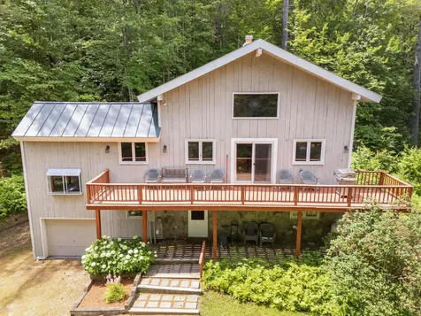 196 Powder Mill Road Londonderry VT 05148