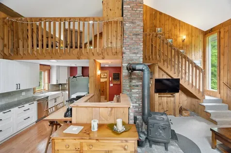 196 Powder Mill Road Londonderry VT 05148