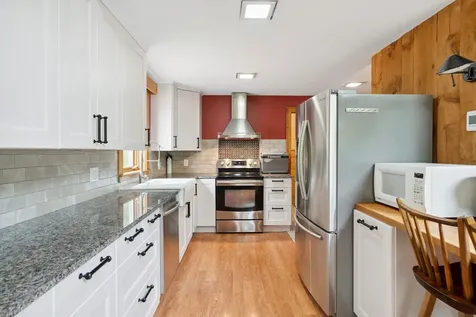 196 Powder Mill Road Londonderry VT 05148