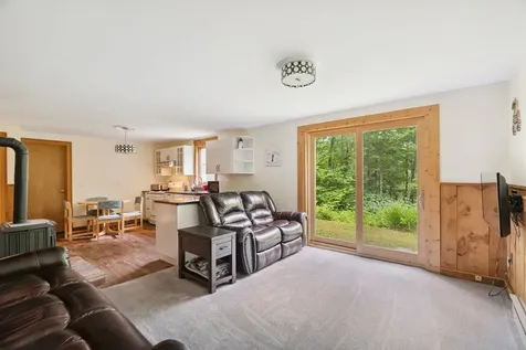 196 Powder Mill Road Londonderry VT 05148