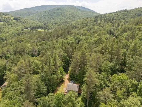 196 Powder Mill Road Londonderry VT 05148