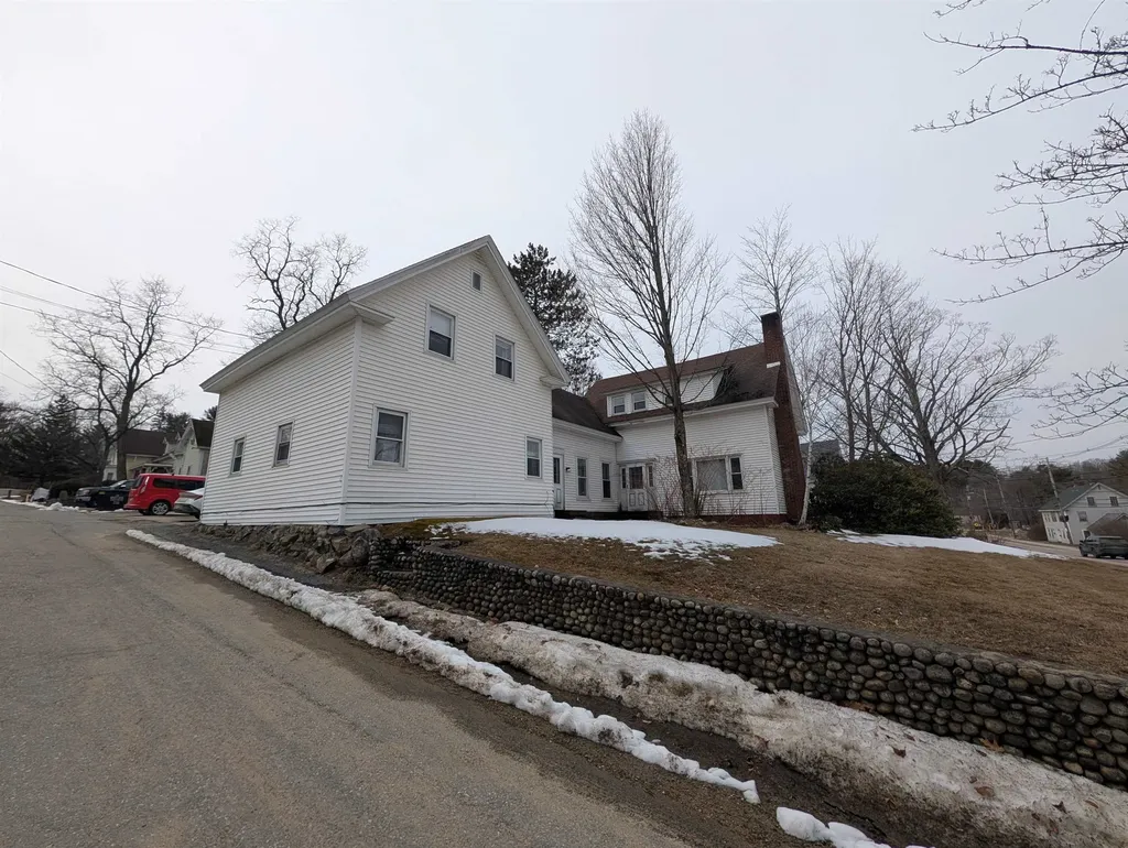 73 A Highland Street Plymouth NH 03264